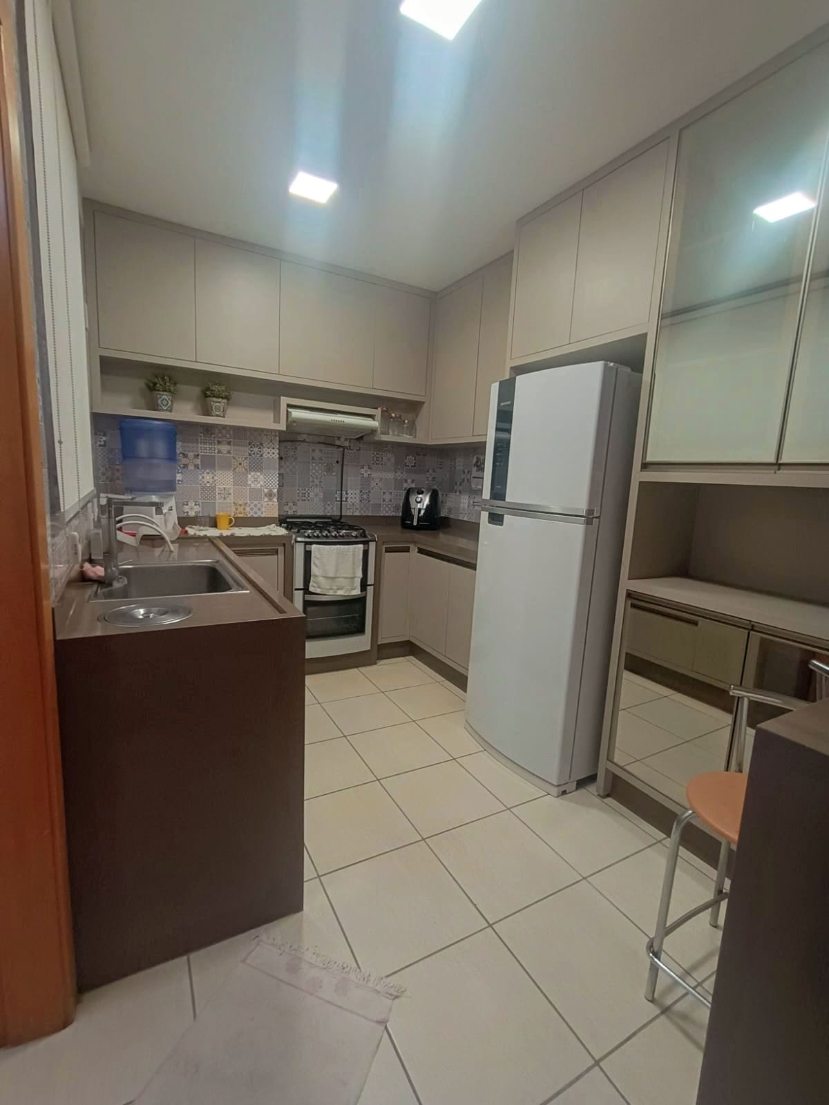 Apartamento para alugar com 3 quartos, 114m² - Foto 23