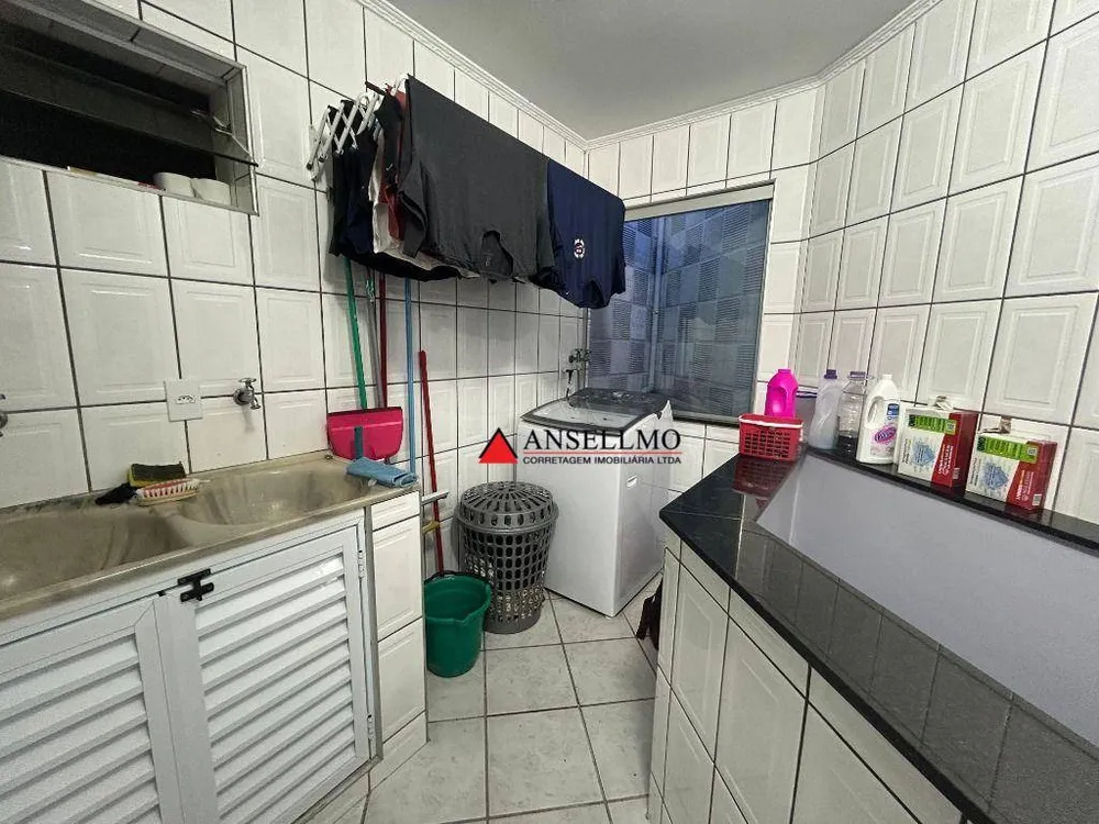 Casa, 3 quartos, 233 m² - Foto 2