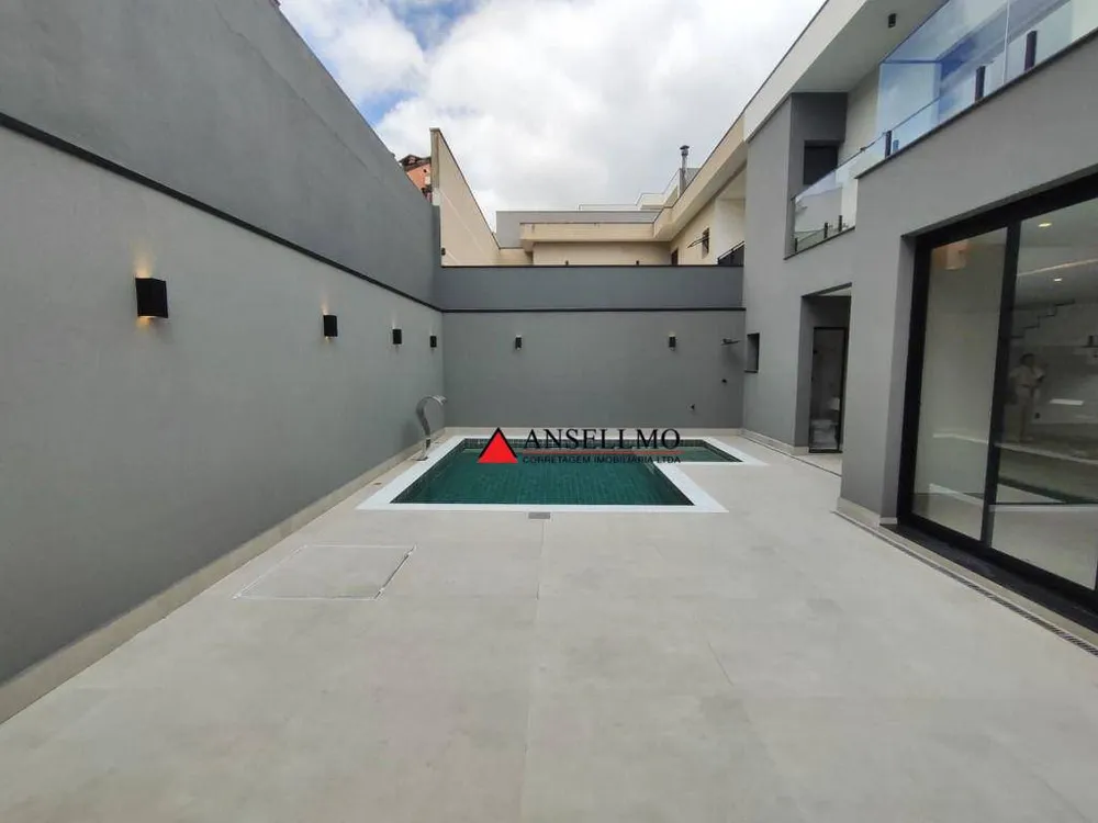 Sobrado, 3 quartos, 297 m² - Foto 2