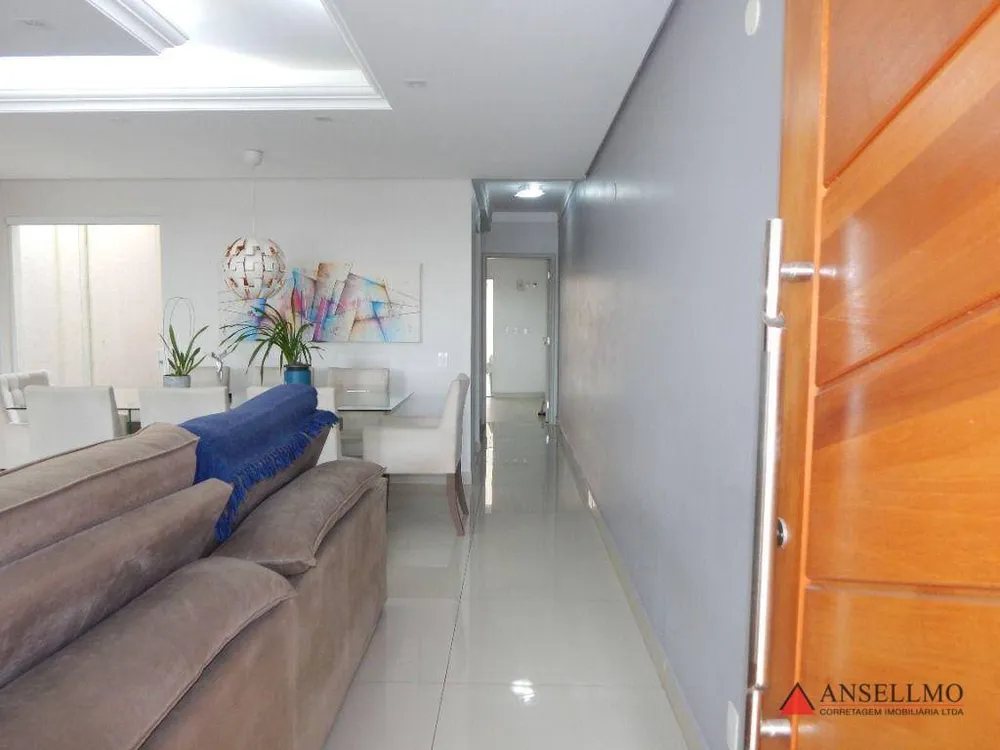 Sobrado, 3 quartos, 194 m² - Foto 1