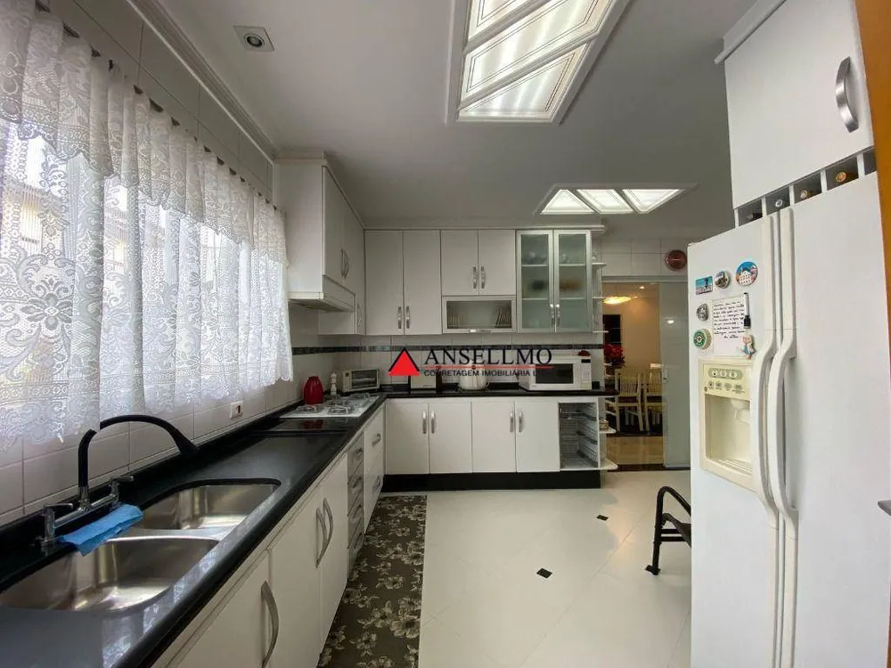 Sobrado, 3 quartos, 297 m² - Foto 12