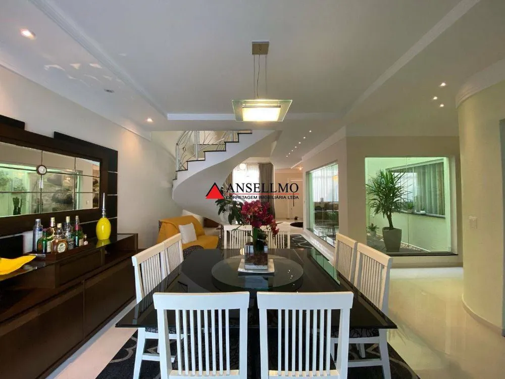Sobrado, 3 quartos, 297 m² - Foto 5