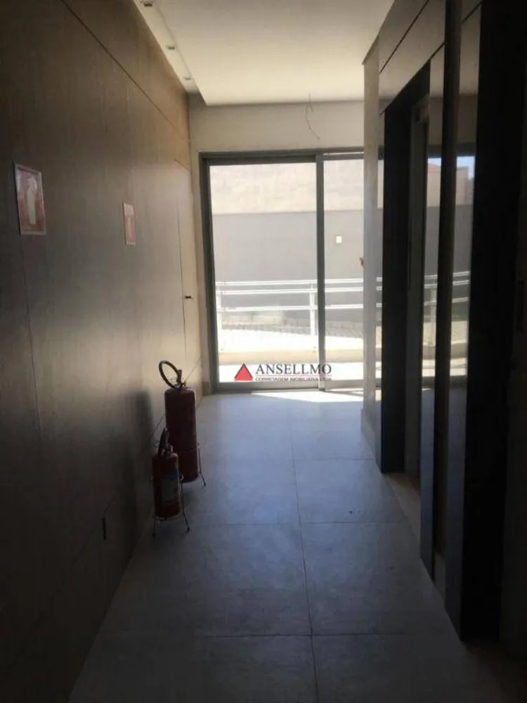 Prédio Inteiro, 4600 m² - Foto 1