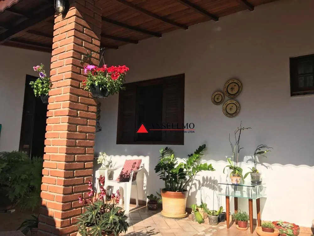 Sobrado, 4 quartos, 320 m² - Foto 1
