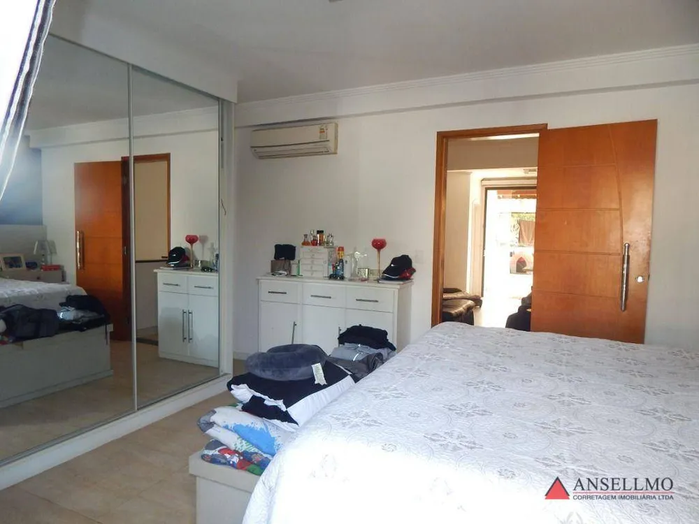 Sobrado, 3 quartos, 209 m² - Foto 8