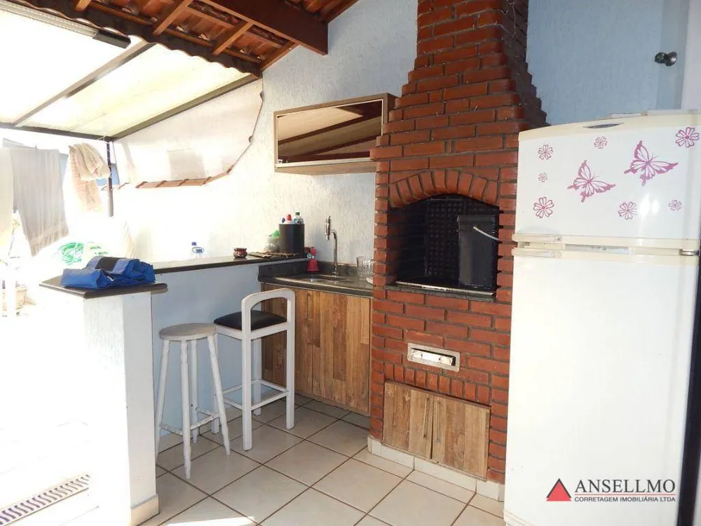 Sobrado, 3 quartos, 209 m² - Foto 3