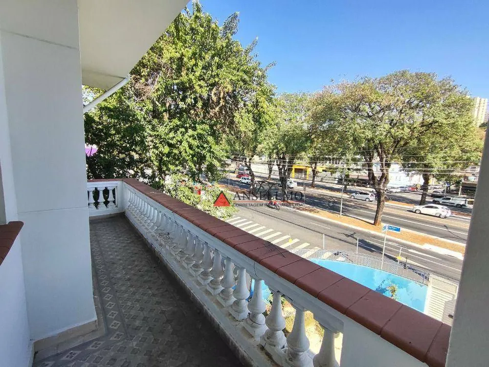Sobrado, 8 quartos, 400 m² - Foto 4