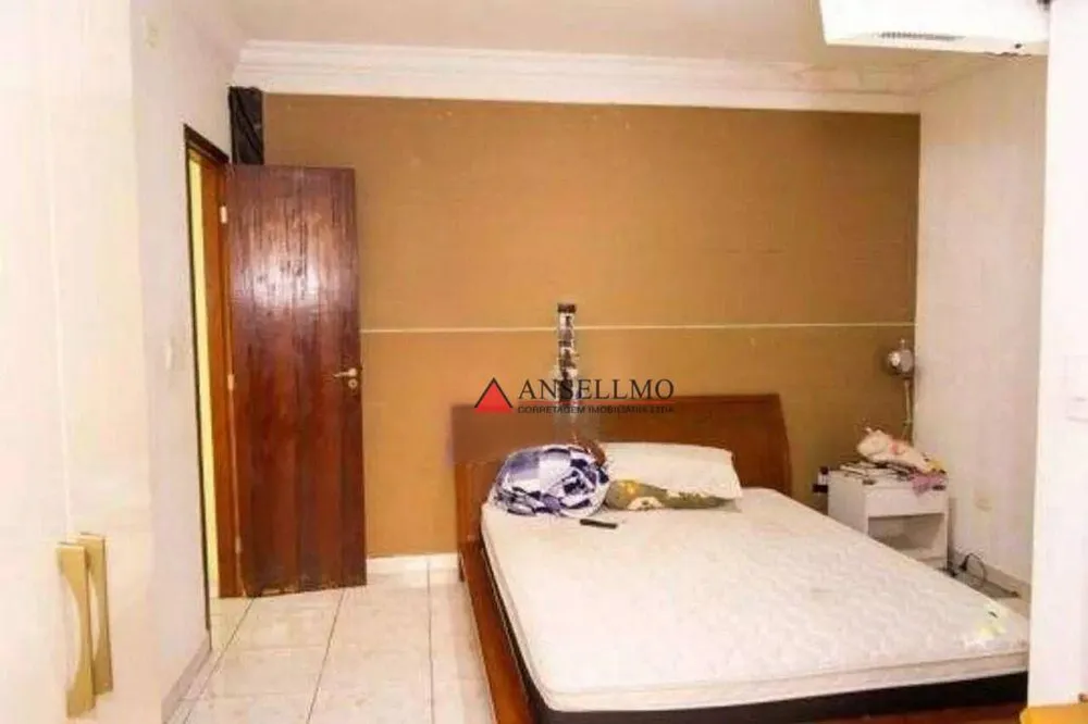 Casa, 4 quartos, 326 m² - Foto 1