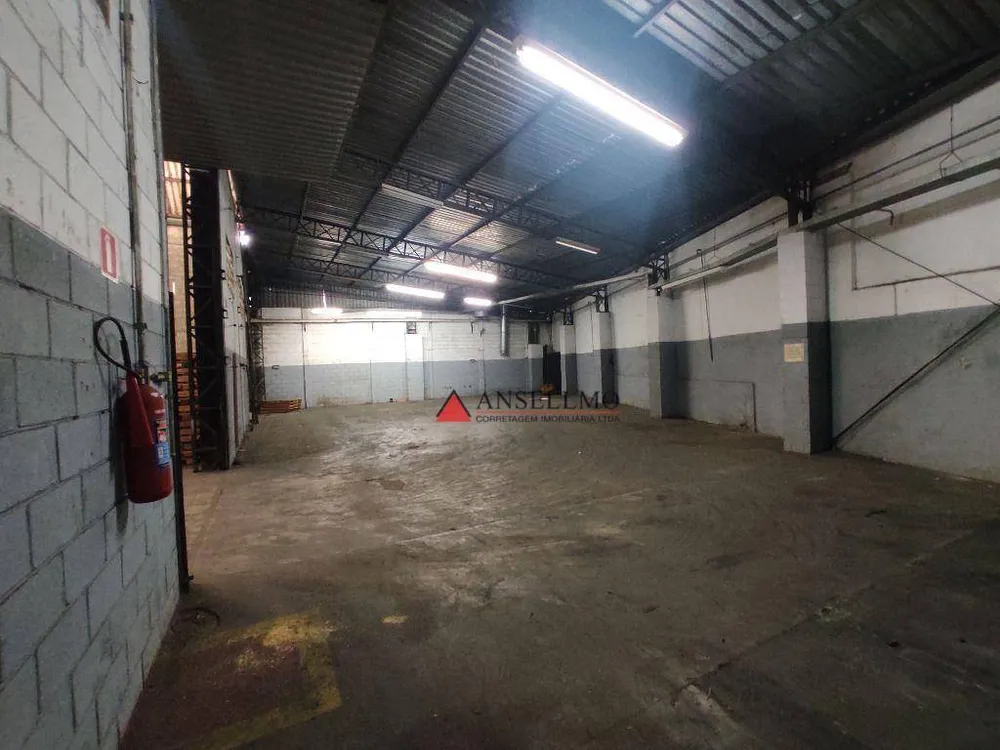 Depósito-Galpão, 2740 m² - Foto 1