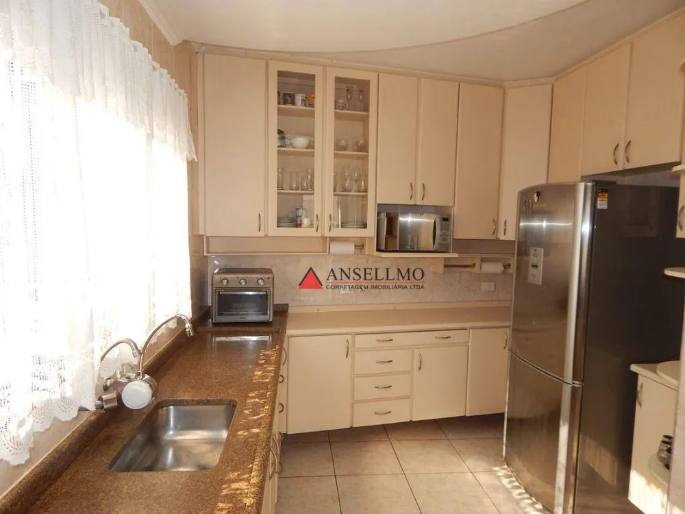 Sobrado, 3 quartos, 350 m² - Foto 1
