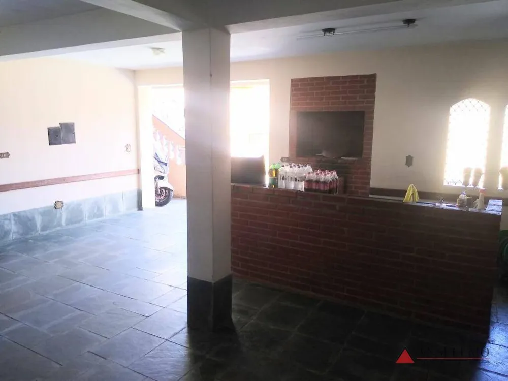 Sobrado, 4 quartos, 386 m² - Foto 1