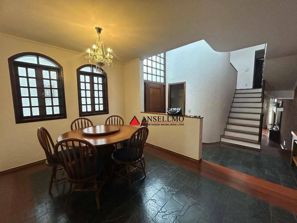 Sobrado, 3 quartos, 265 m² - Foto 3