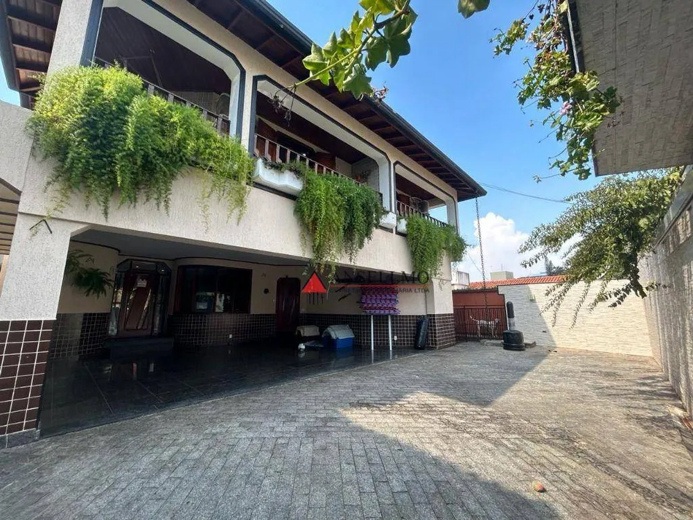 Sobrado, 3 quartos, 403 m² - Foto 2