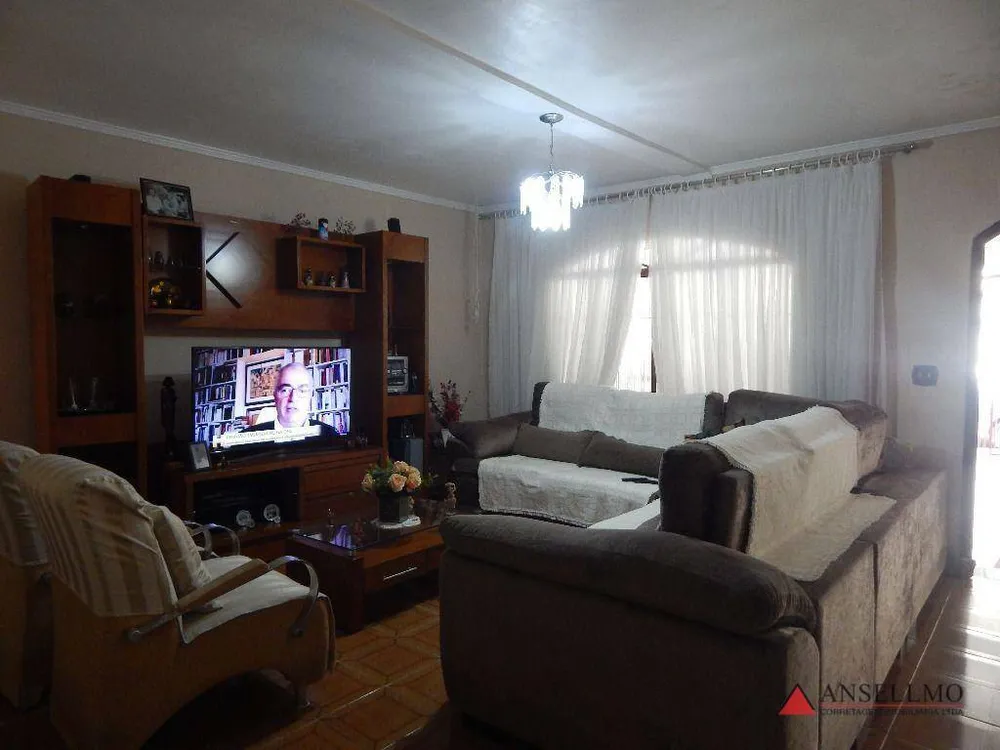 Sobrado, 3 quartos, 228 m² - Foto 2