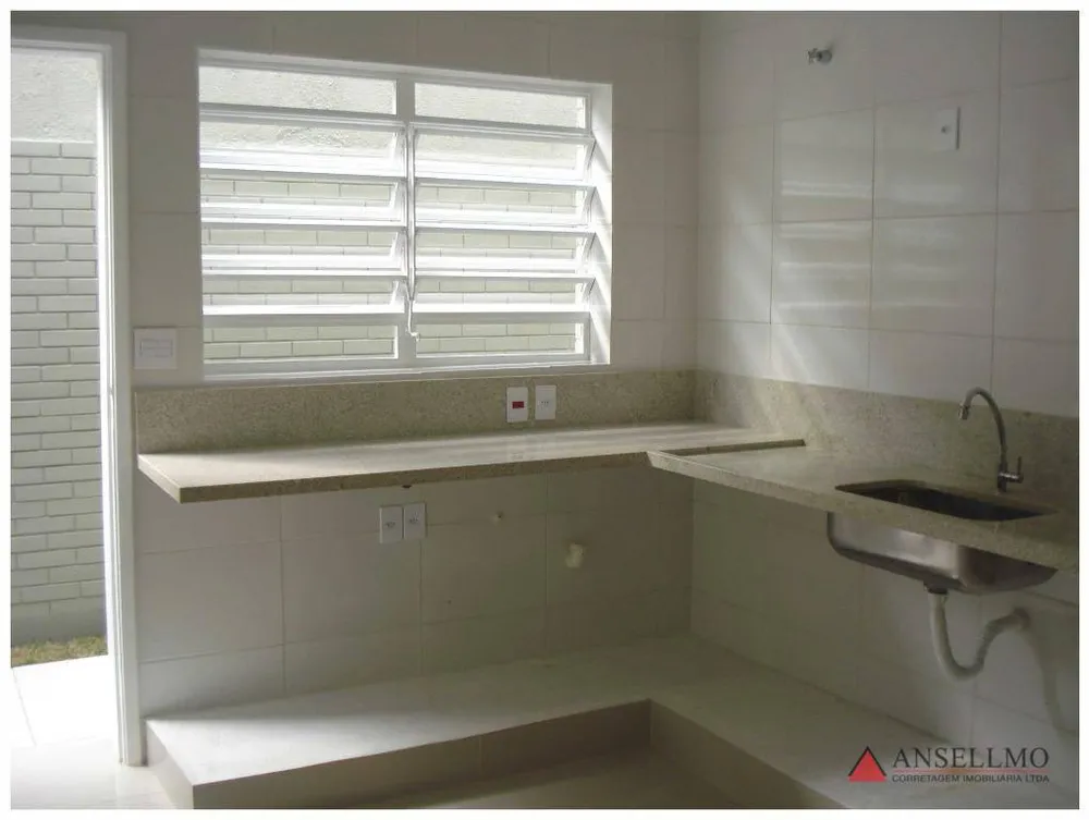Casa, 3 quartos, 243 m² - Foto 6