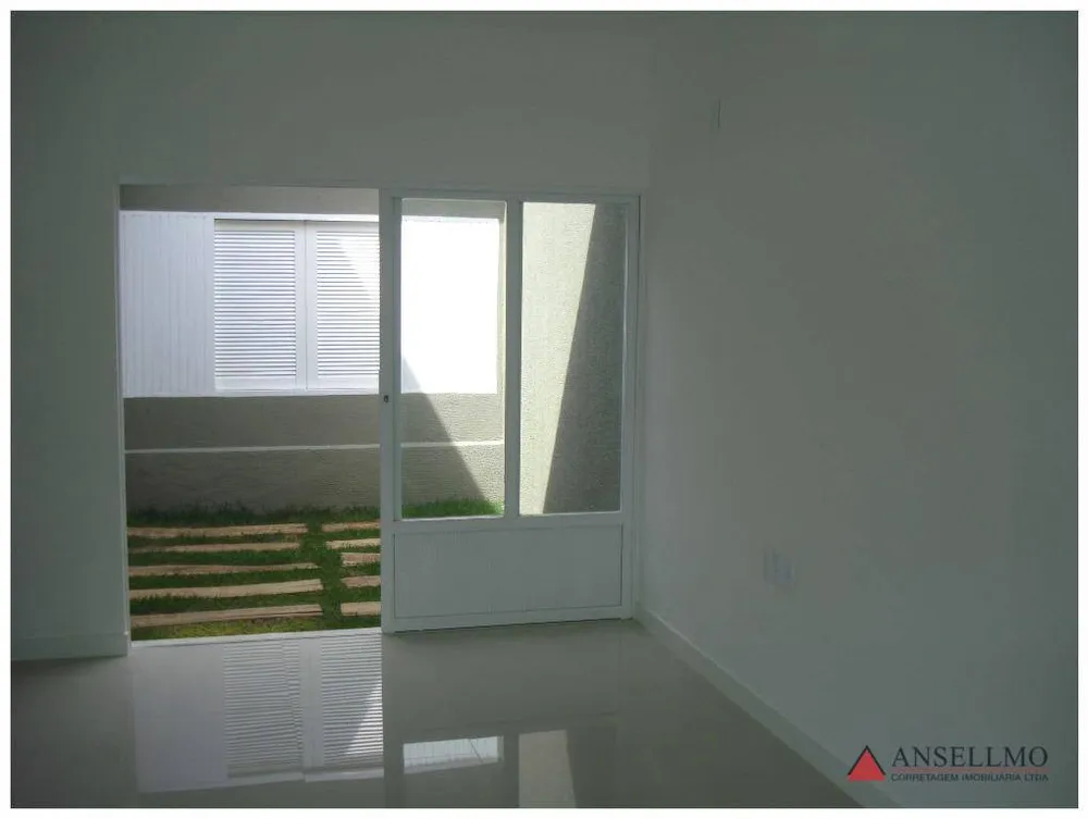 Casa, 3 quartos, 243 m² - Foto 6