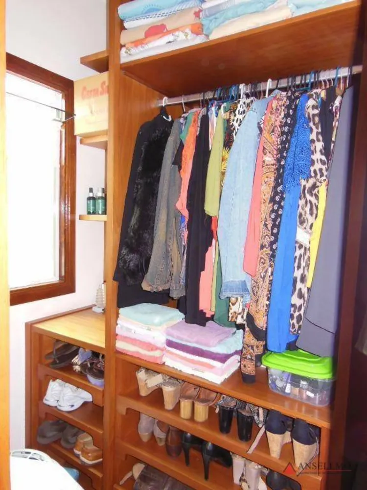 Sobrado, 3 quartos, 236 m² - Foto 1