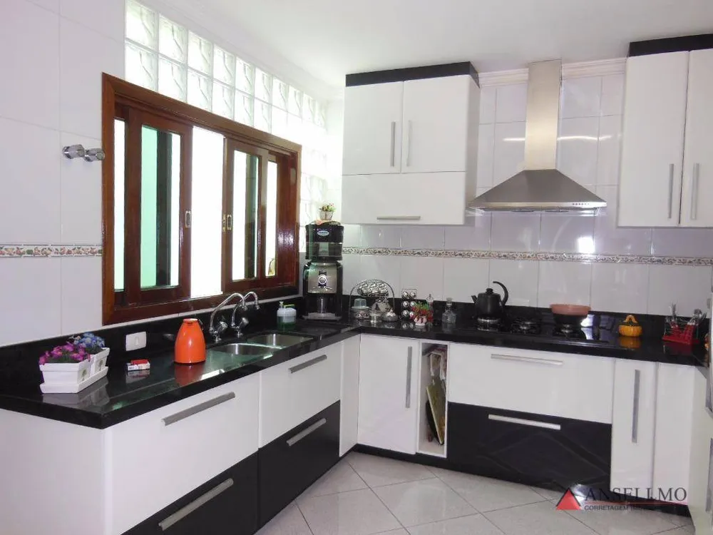 Sobrado, 3 quartos, 236 m² - Foto 6