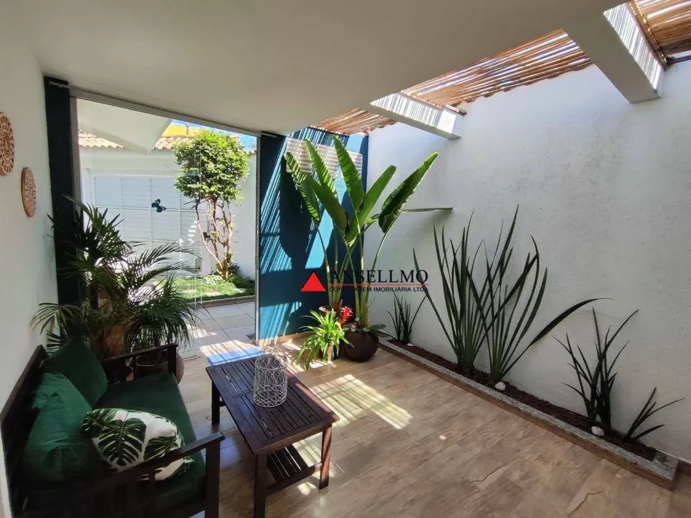 Casa, 3 quartos, 172 m² - Foto 1