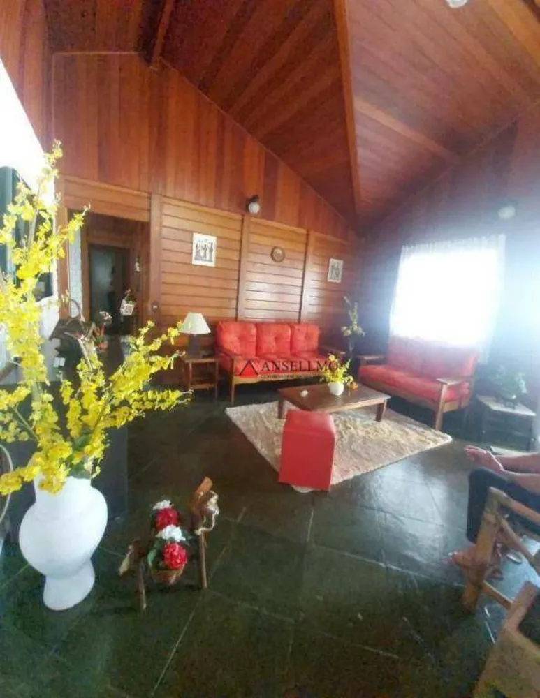 Chácara, 3 quartos, 1337 m² - Foto 2