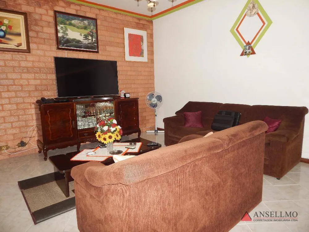 Casa, 2 quartos, 208 m² - Foto 1