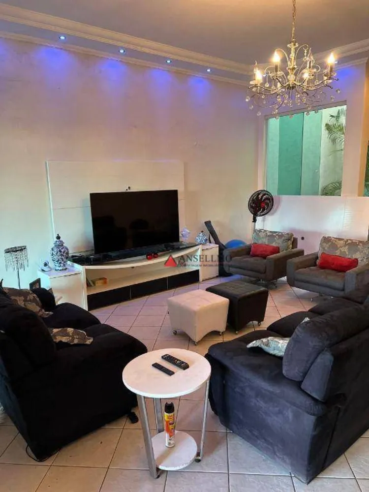 Sobrado, 3 quartos, 292 m² - Foto 1