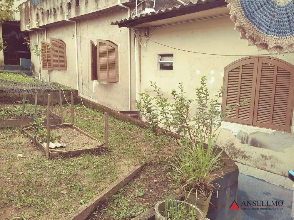 Casa, 5 quartos, 182 m² - Foto 2