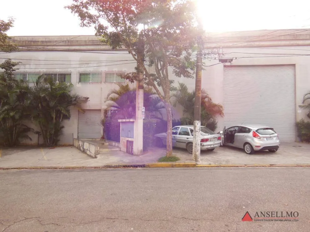 Depósito-Galpão, 760 m² - Foto 1