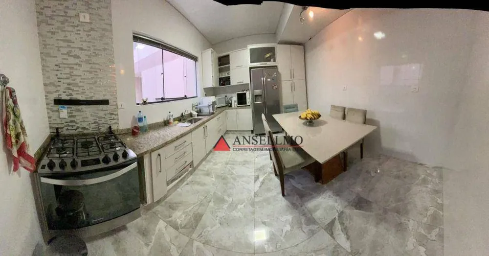 Sobrado, 3 quartos, 303 m² - Foto 7