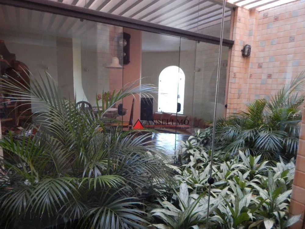 Sobrado, 4 quartos, 594 m² - Foto 2