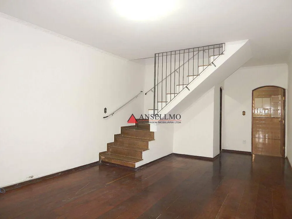Sobrado, 3 quartos, 221 m² - Foto 2