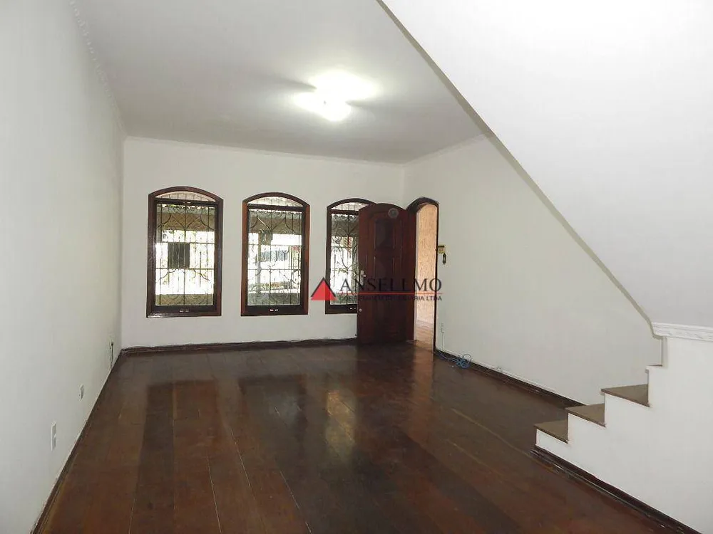 Sobrado, 3 quartos, 221 m² - Foto 1