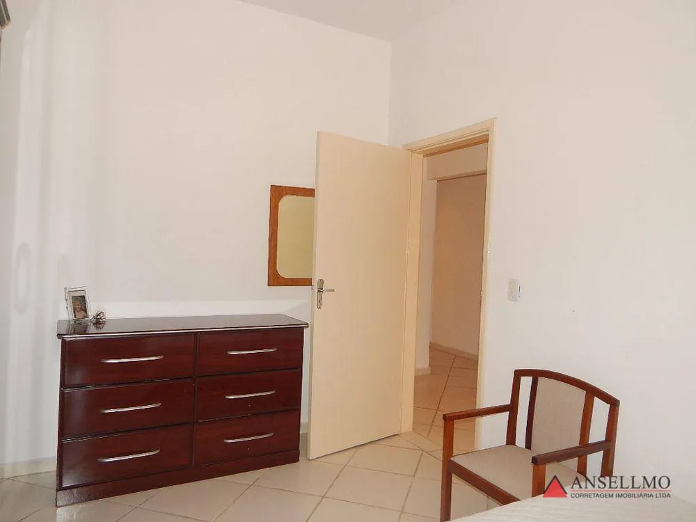 Casa, 4 quartos, 352 m² - Foto 2