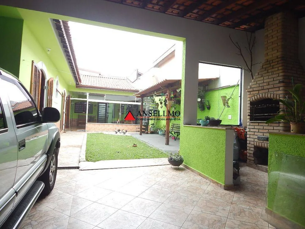 Casa, 3 quartos, 213 m² - Foto 3