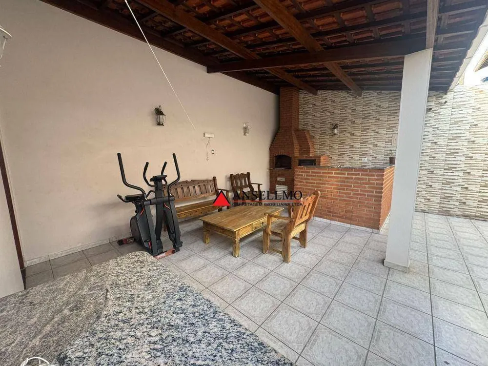 Casa, 3 quartos, 225 m² - Foto 2