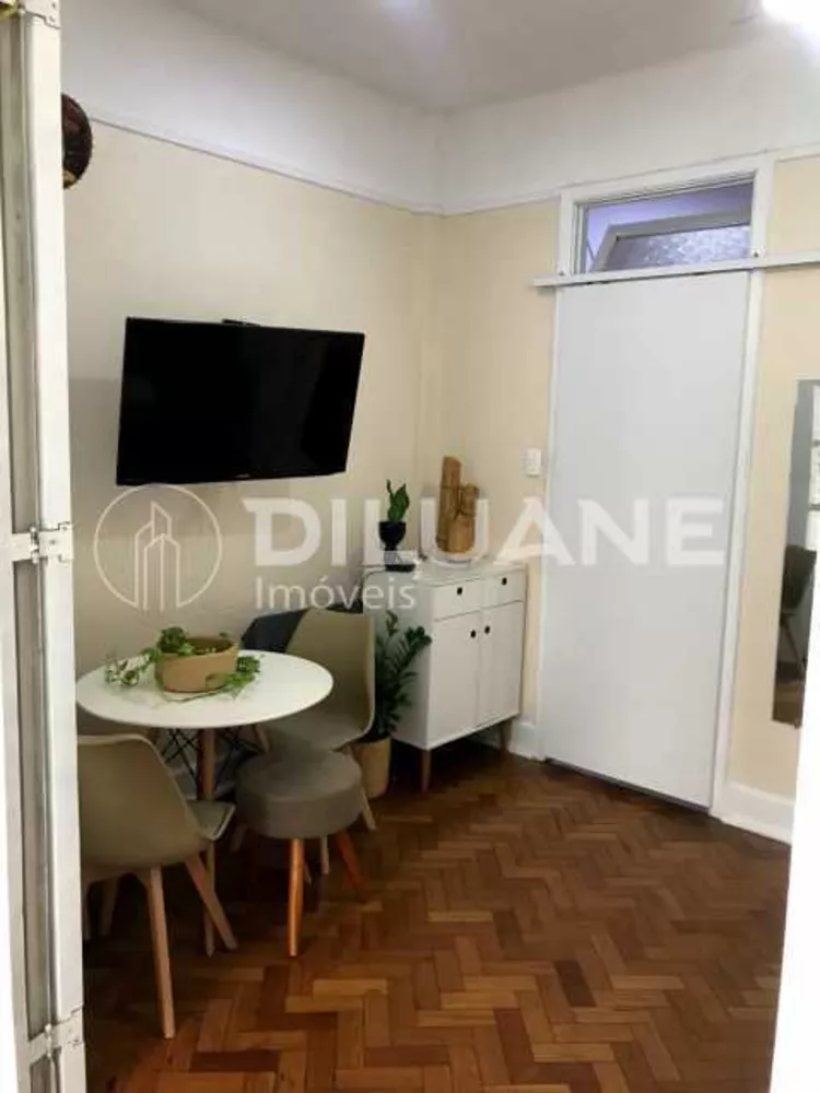 Apartamento à venda com 1 quarto, 47m² - Foto 2