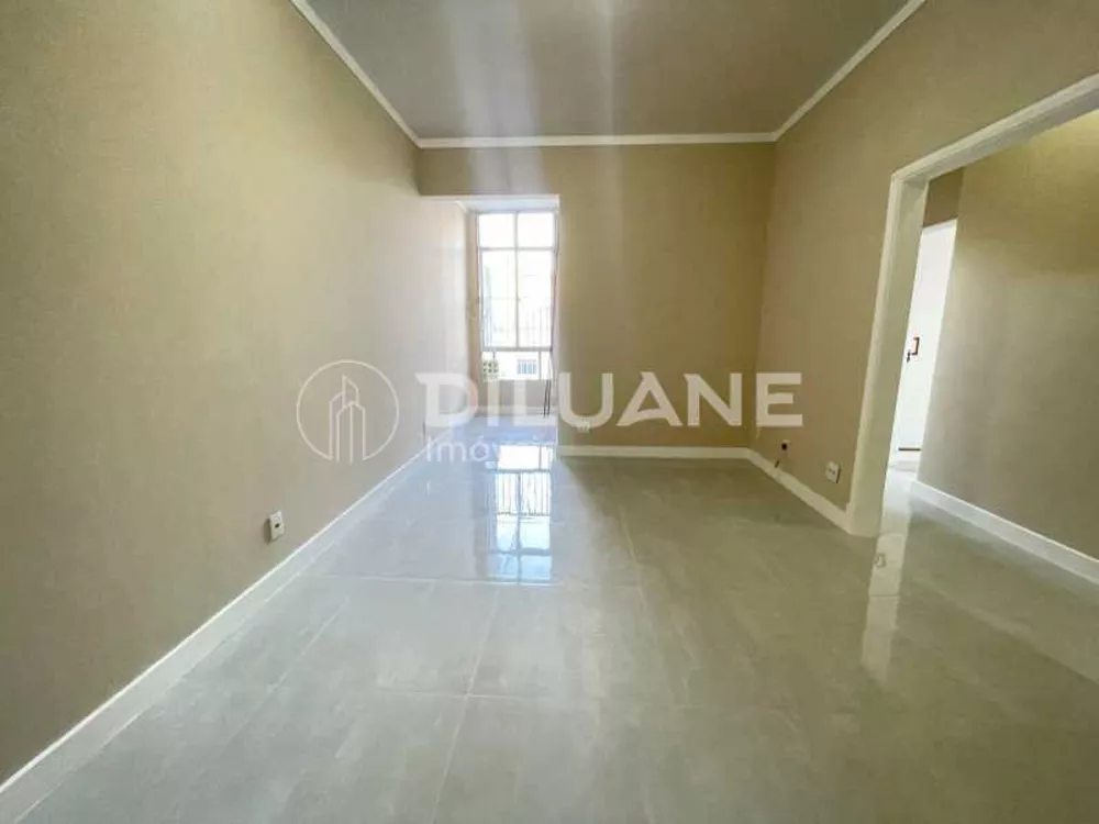 Apartamento à venda com 3 quartos, 100m² - Foto 3