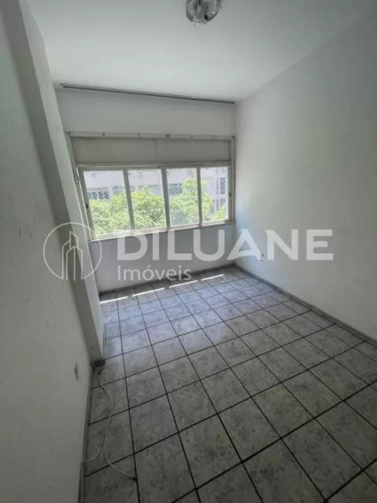 Apartamento à venda com 2 quartos, 80m² - Foto 2