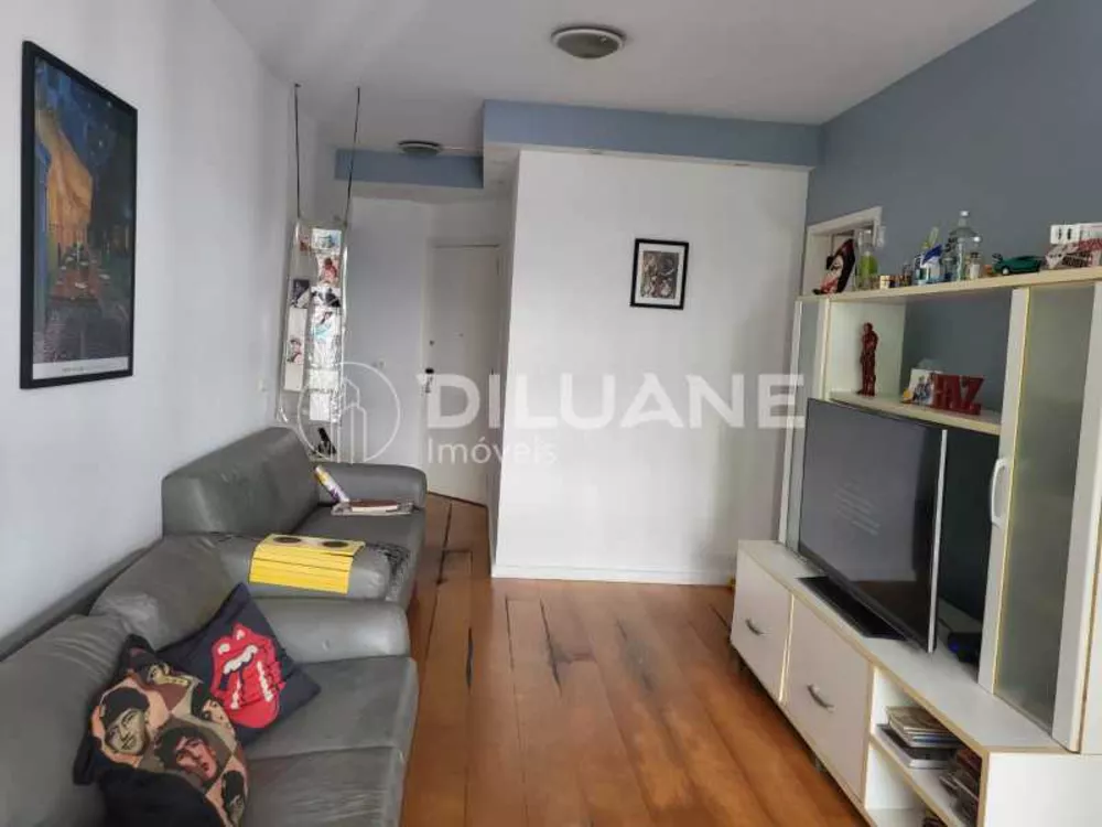 Apartamento à venda com 2 quartos, 79m² - Foto 1