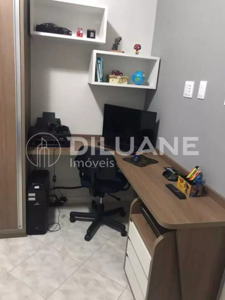 Apartamento à venda com 2 quartos, 72m² - Foto 4