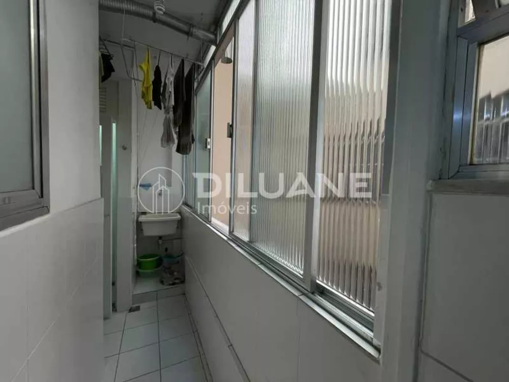 Apartamento à venda com 2 quartos, 70m² - Foto 13