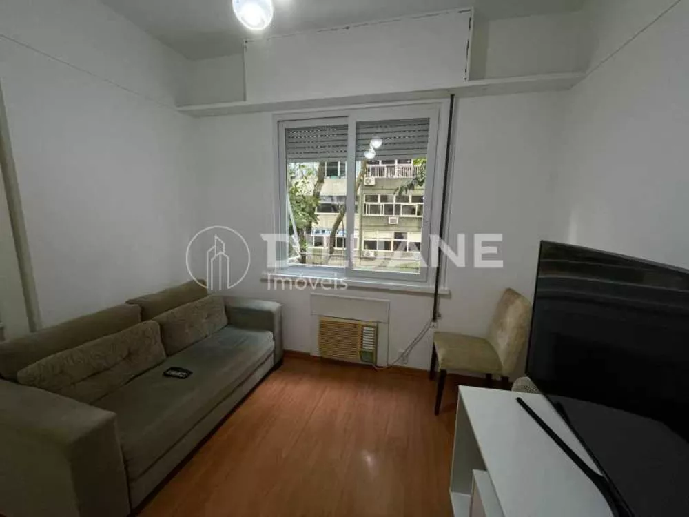 Apartamento à venda com 2 quartos, 70m² - Foto 6