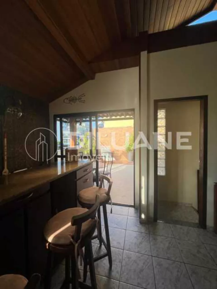 Cobertura, 3 quartos, 179 m² - Foto 12