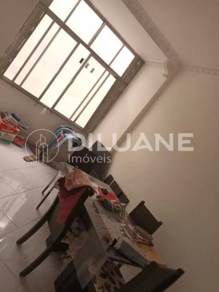 Apartamento à venda com 2 quartos, 63m² - Foto 1