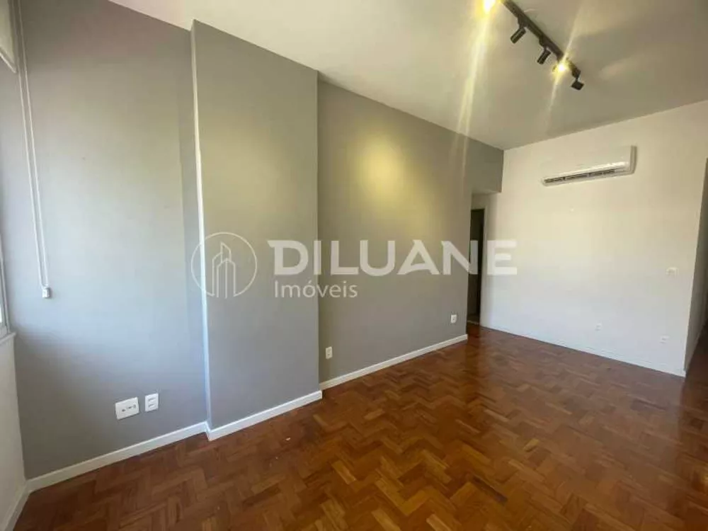 Apartamento à venda com 2 quartos, 76m² - Foto 3