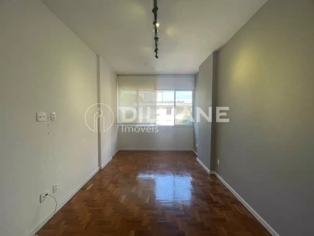 Apartamento à venda com 2 quartos, 76m² - Foto 1