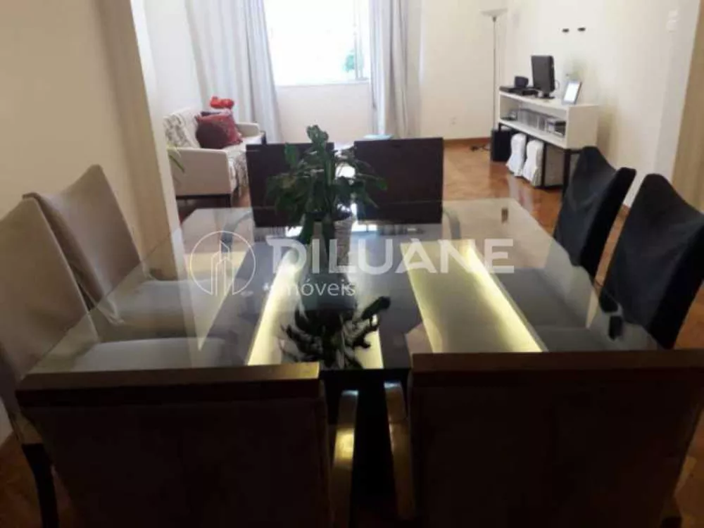 Apartamento à venda com 3 quartos, 110m² - Foto 1