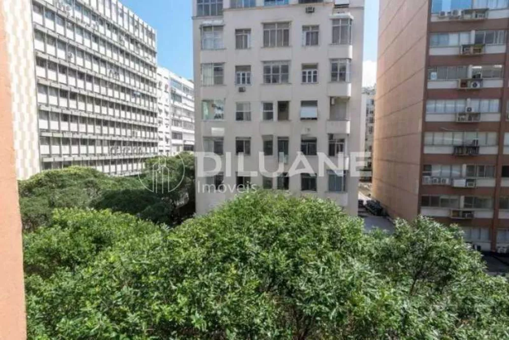 Apartamento à venda com 2 quartos, 70m² - Foto 3