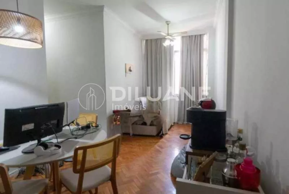 Apartamento à venda com 2 quartos, 70m² - Foto 11