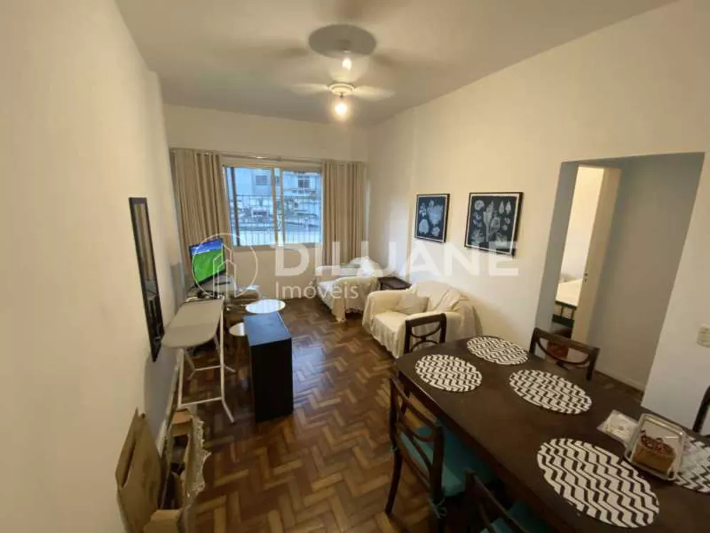 Apartamento à venda com 2 quartos, 61m² - Foto 1